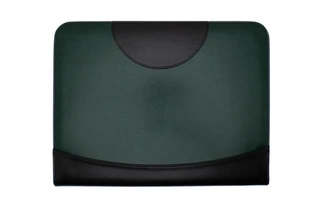 PenCase_2025_2_1_0dde8b0e-3d9b-49d7-9f0e-68dd884c9619.webp