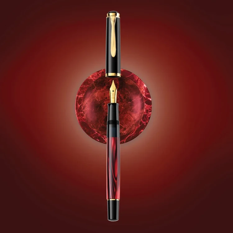 Pelikan-m200-marble-red-czerwony-marmurek.webp