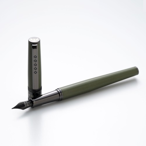 GG Cap and Nib.jpg