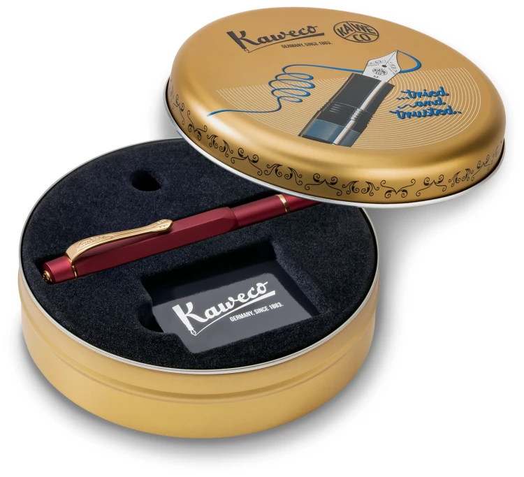 Kaweco_Piston_Filler_Sport_Bordeaux_Set_Tin_Box_Open_with_Lid_02_s_1920x1751.webp