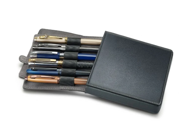 Sheaffer-Skorzane-etui-na-6-pior-7.jpg