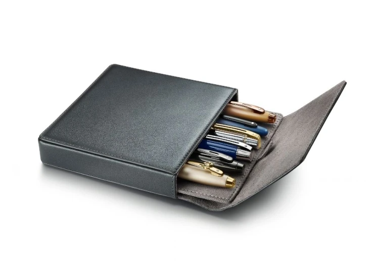 Sheaffer-Skorzane-etui-na-6-pior-10.jpg