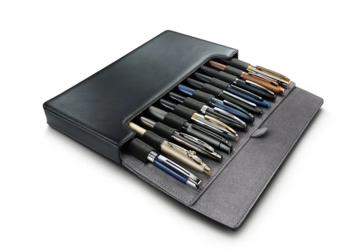 Sheaffer-Skorzane-etui-na-12-pior-12.jpg